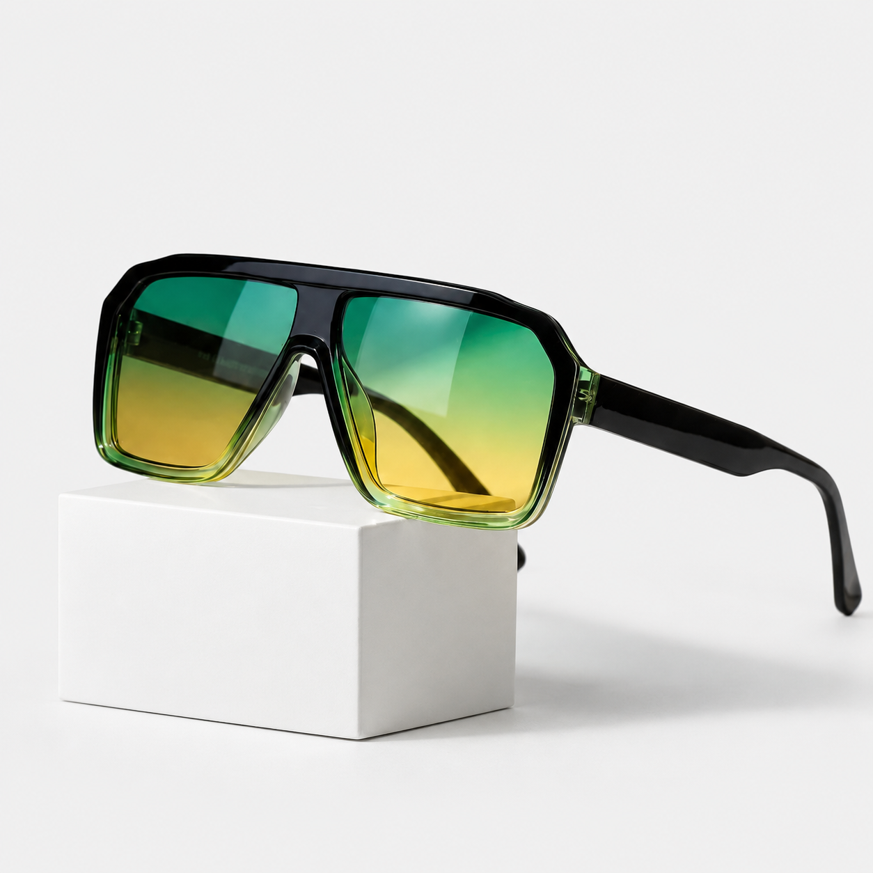 Maurice™ | Retro-Inspired Gradient Lens Sunglasses
