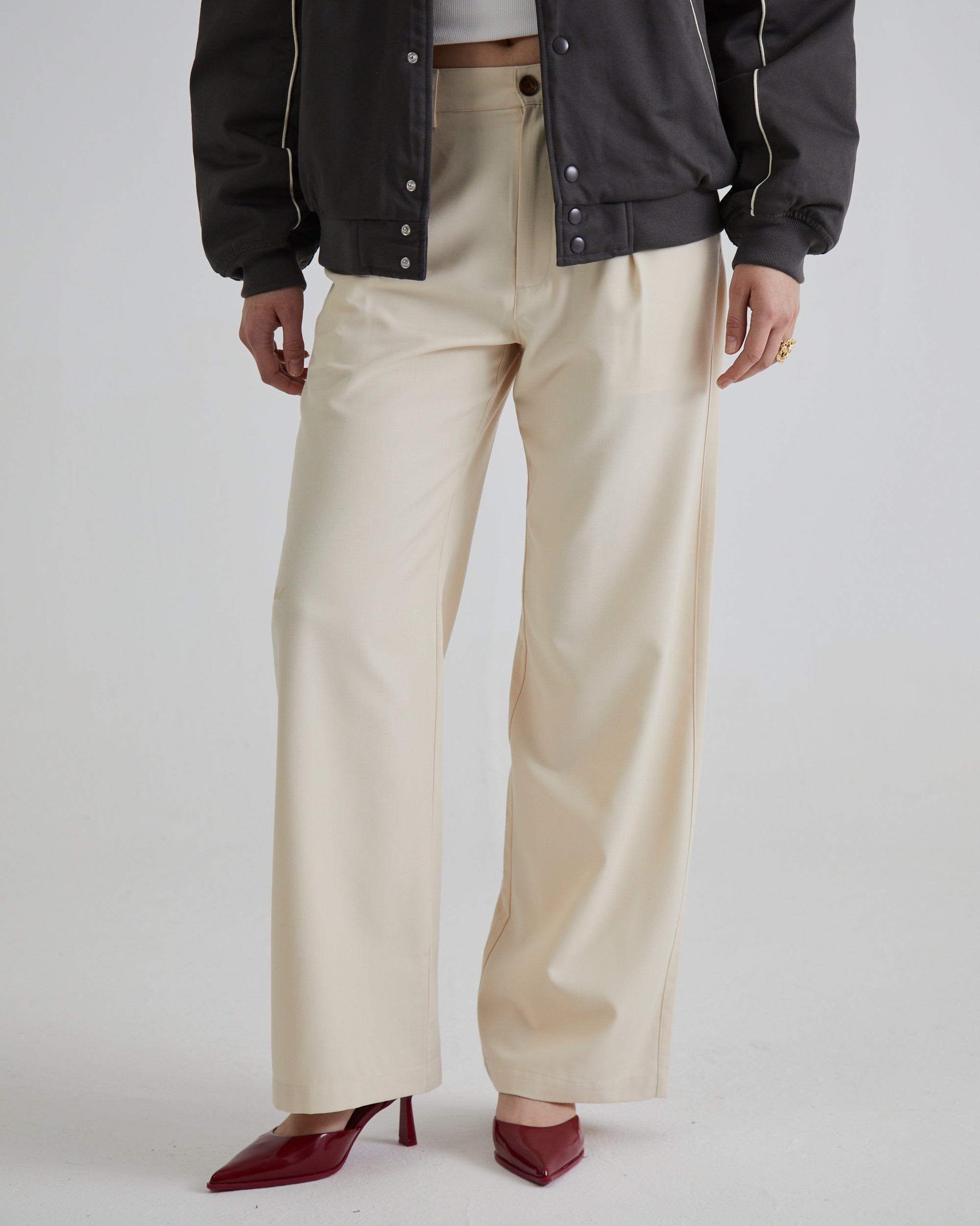 Agilbert® | THE IBRON PLEATED PANTS