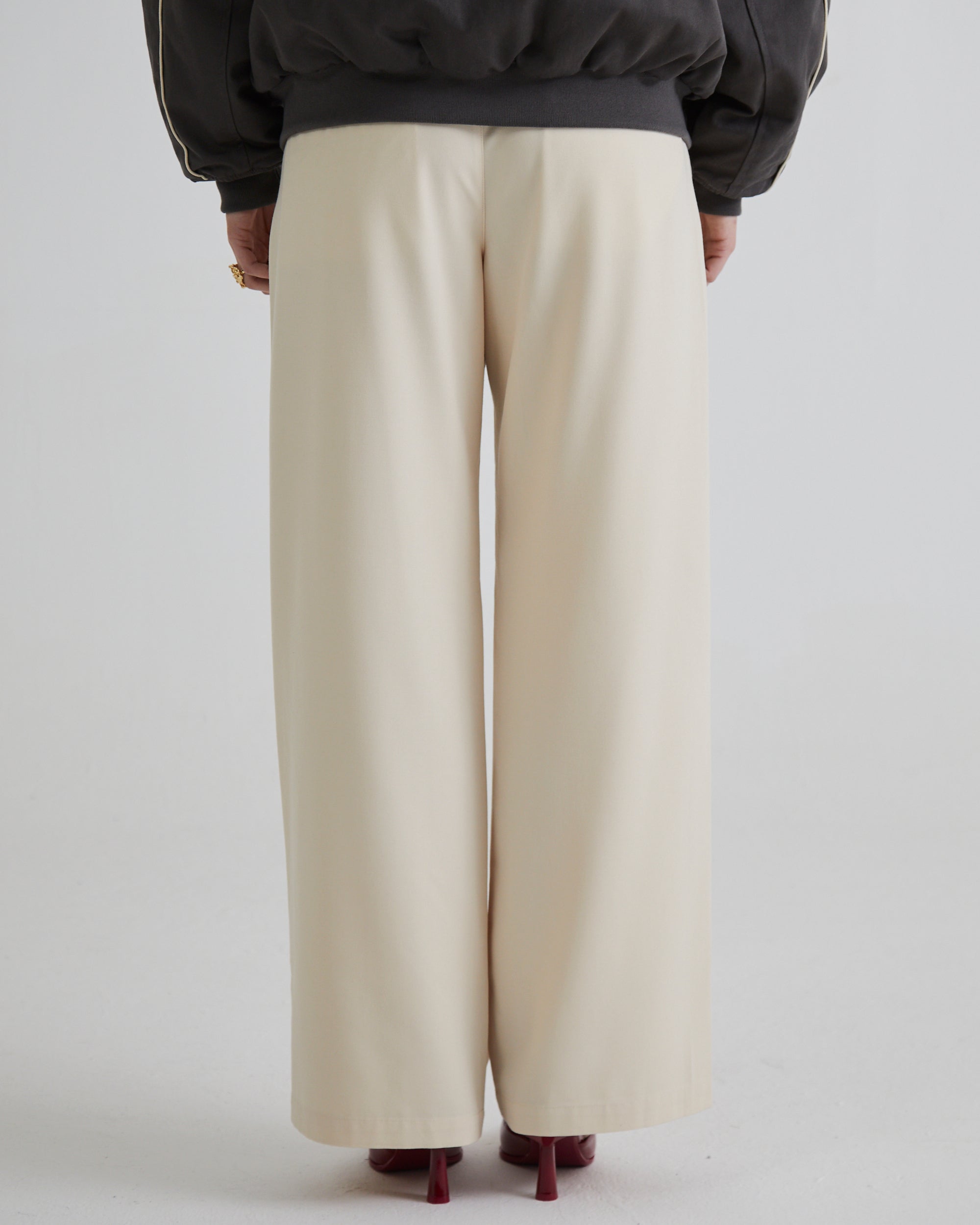Agilbert® | THE IBRON PLEATED PANTS