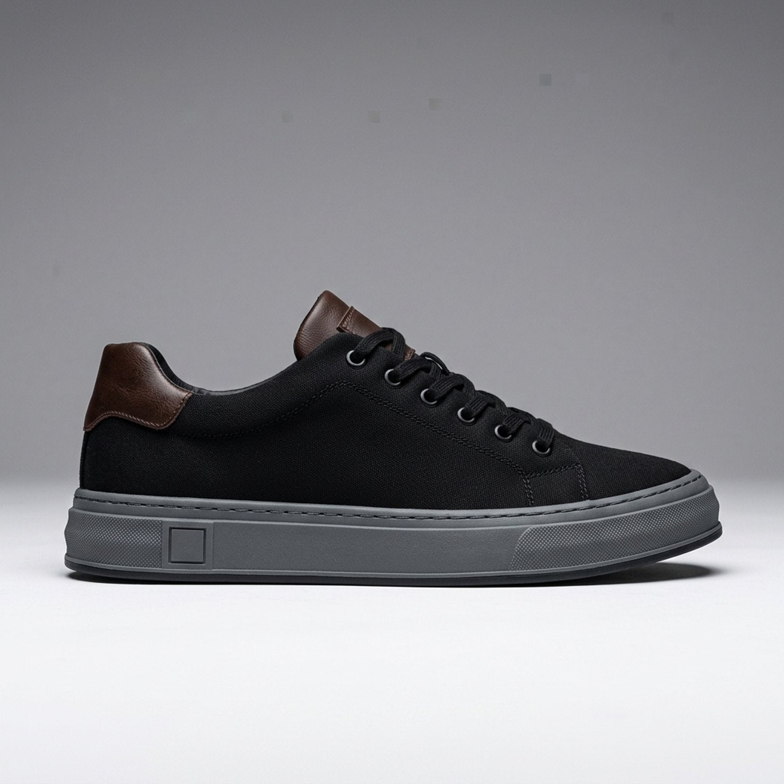 Bradford™ | Lightweight Canvas Low-Top Trainers