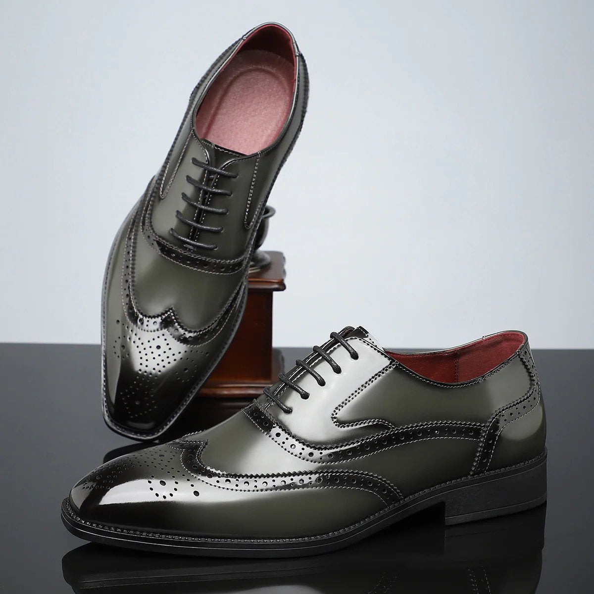 Leo™ | Premium Leather Brogue Oxford Dress Shoes