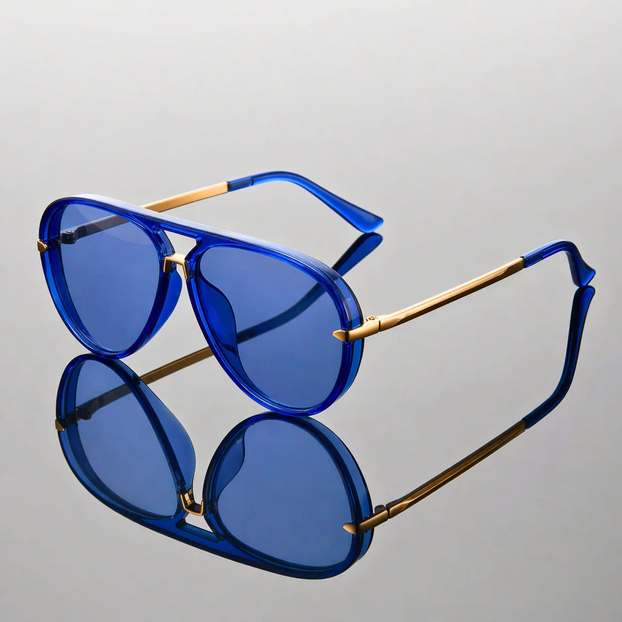 Nicholas™ | Aviator Sunglasses with Gradient Lenses
