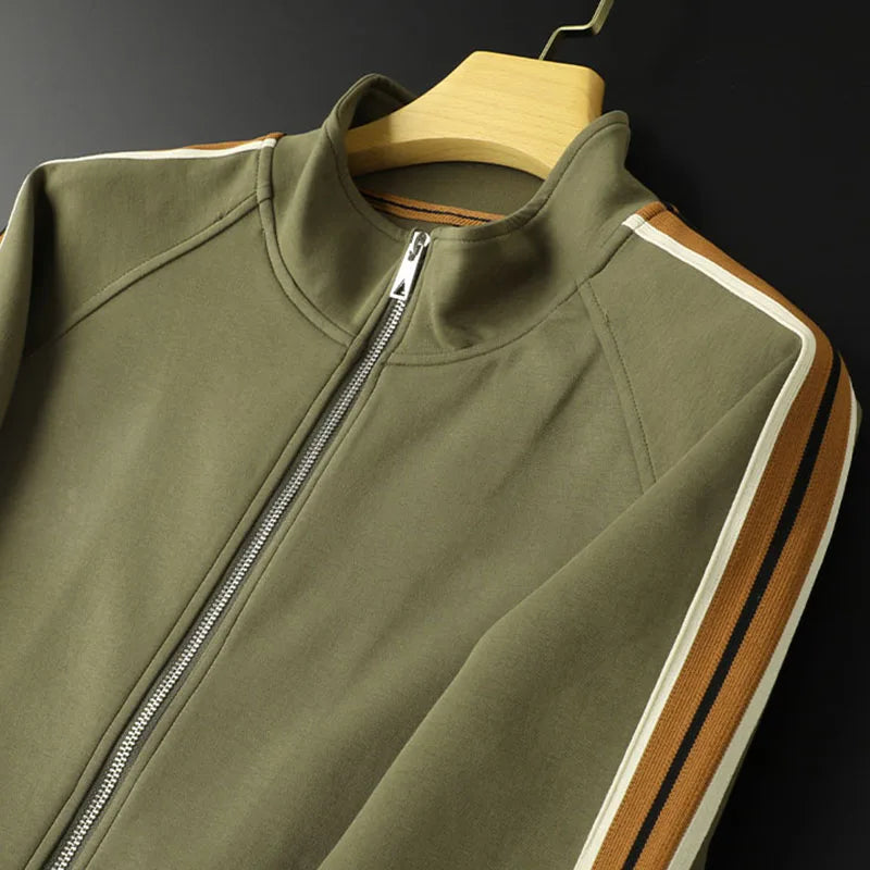 Casper® | Sporty And Comfortable Complete