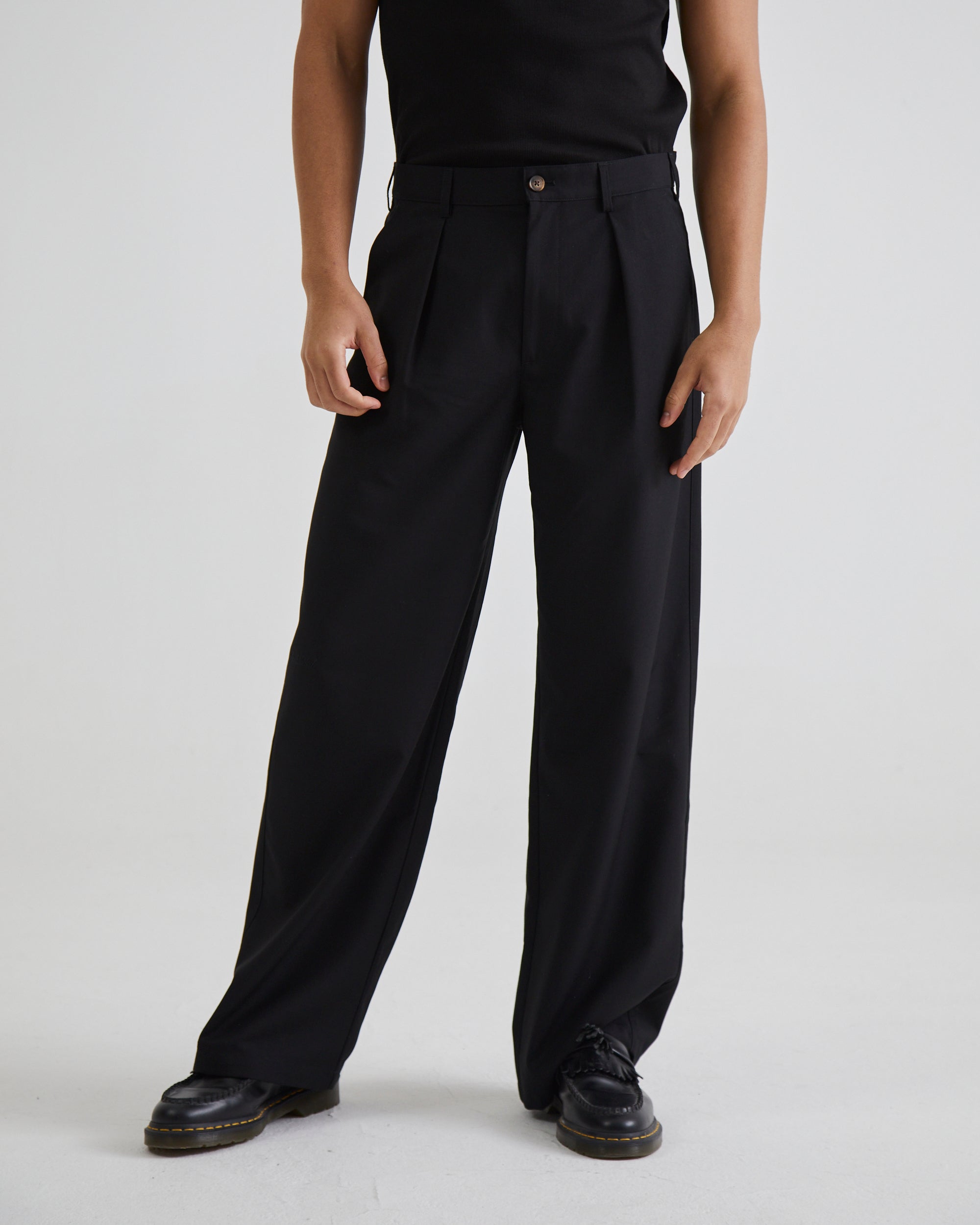 Agilbert® | THE IBRON PLEATED PANTS