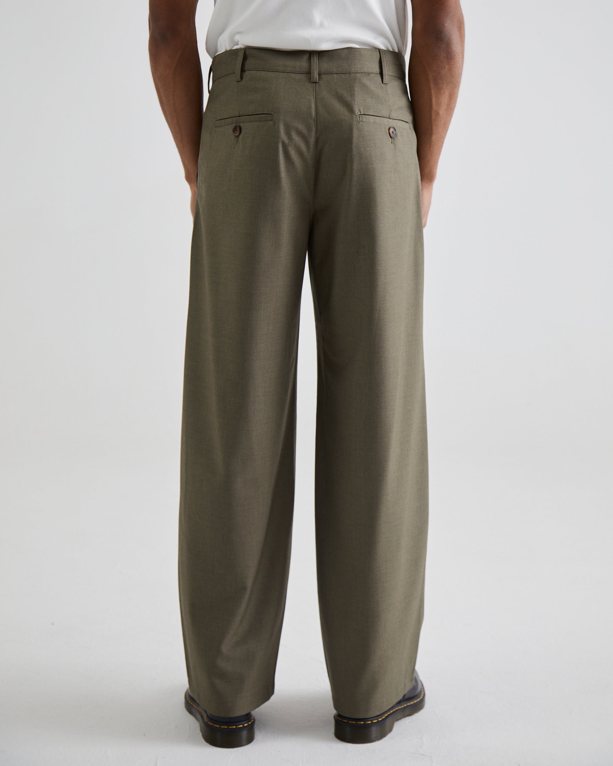 Agilbert® | THE IBRON PLEATED PANTS