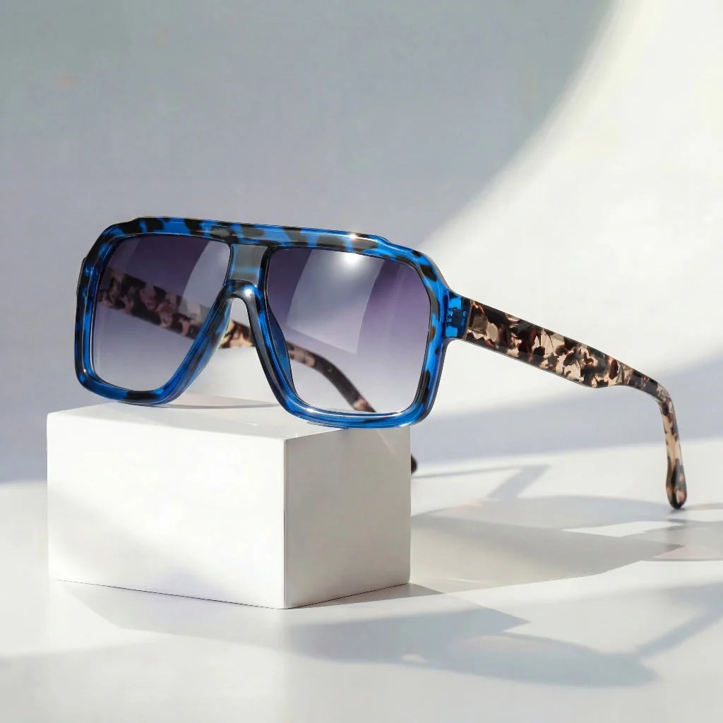 Maurice™ | Retro-Inspired Gradient Lens Sunglasses